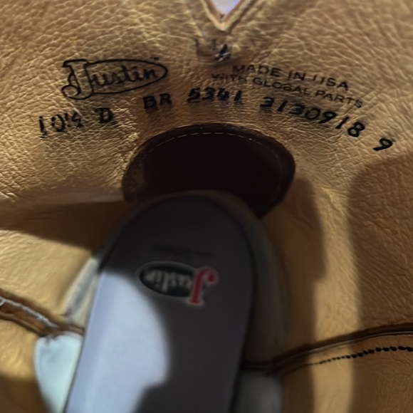 Justin Bent Rail boots only worn a couple times. Like new condition. - Picture 3 of 3